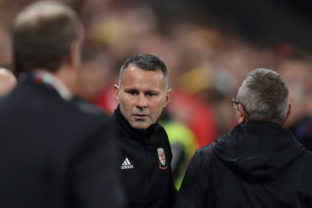 Could Ryan Giggs take caretaker Manchester United role?