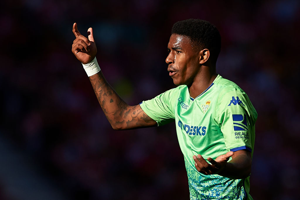 Five facts about Manchester United transfer target Junior Firpo