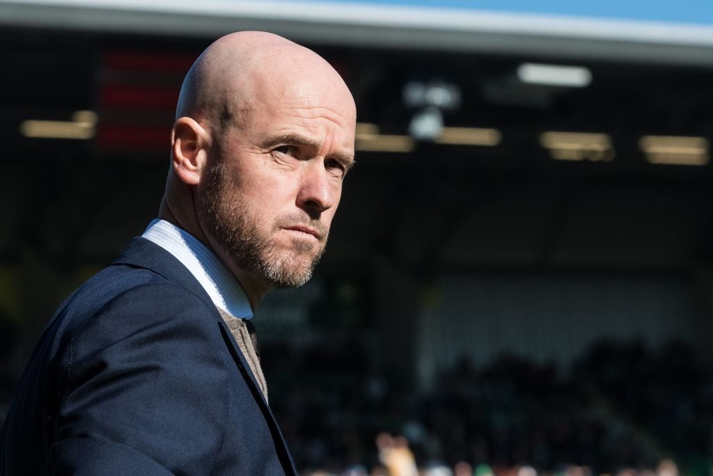 Van der Vaart says Ten Hag would have gone to Manchester United 'by bicycle' even if club did not approve transfer say