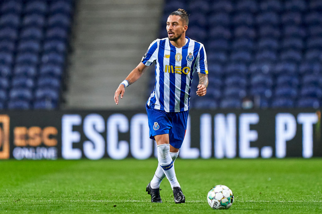 🥁 Alex Telles's squad number is - Manchester United