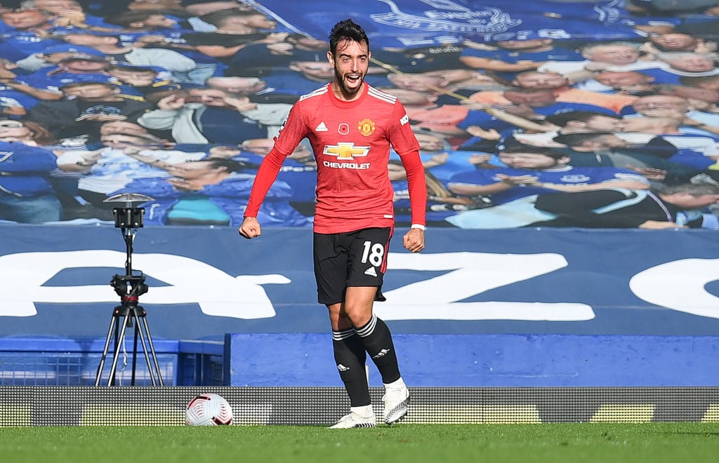 Manchester United's Portuguese midfielder Bruno Fernandes celebrates after scoring the equalising goal during the English Premier League football match between Everton and Manchester United at Goodison Park in Liverpool, north west England on November 7, 2020. 