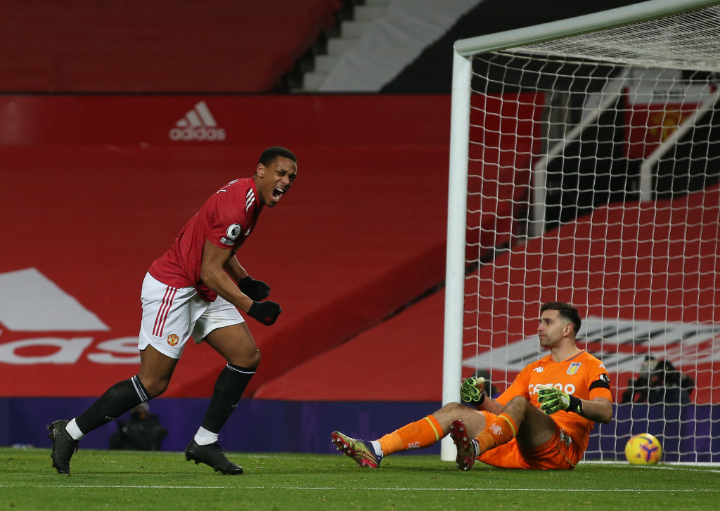 Manchester United v Aston Villa - Premier League