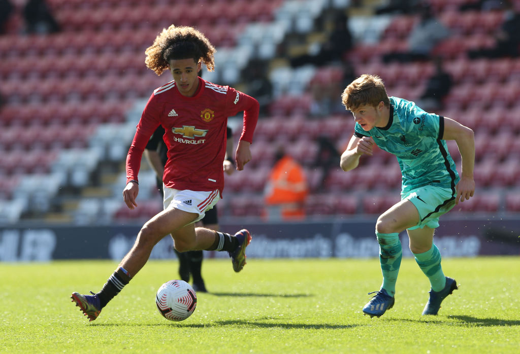 Manchester United halted in FA Youth Cup by 10-man Liverpool