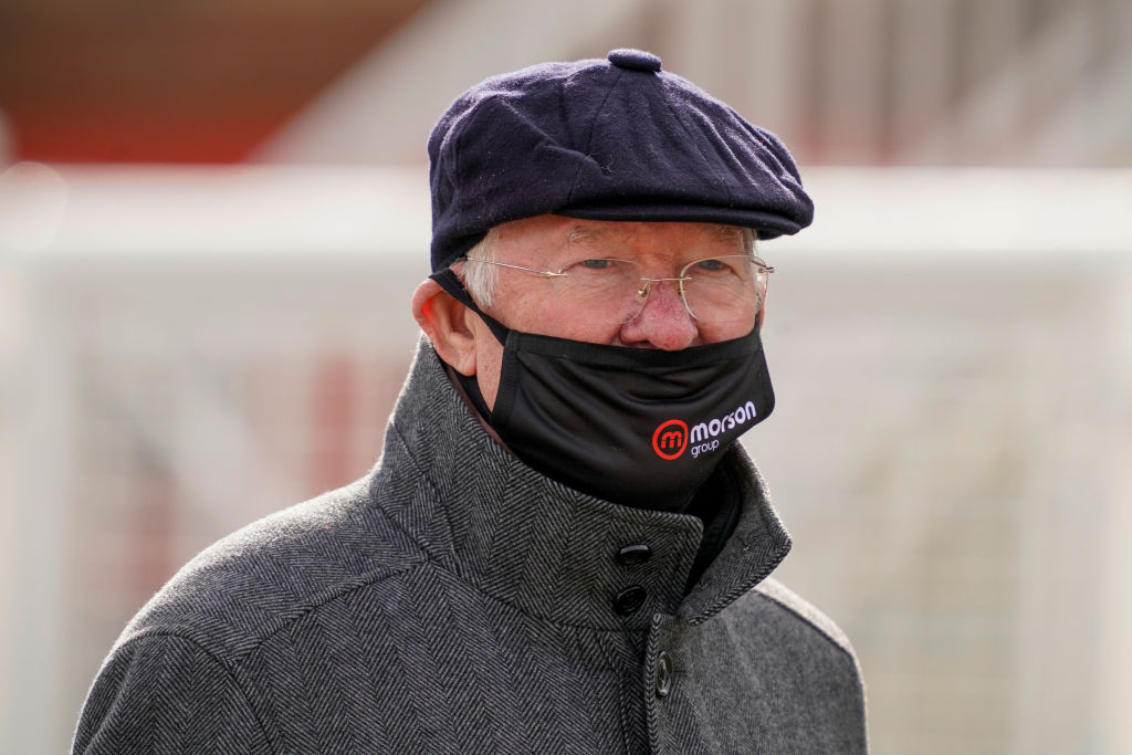 Nemanja Matic shares fantastic picture of Sir Alex Ferguson with Manchester United's stars