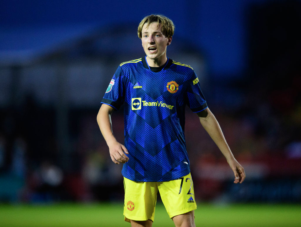 Robbie Savage reacts to son Charlie's United debut – Thursday's sporting  social