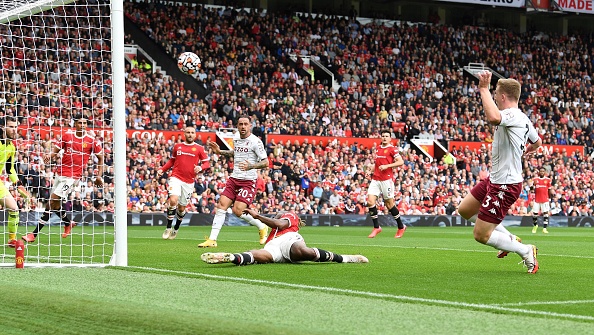 FBL-ENG-PR-MAN UTD-ASTON VILLA