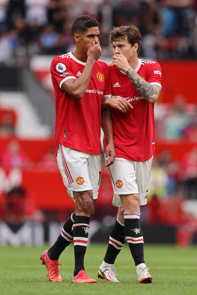 Manchester United v Aston Villa - Premier League