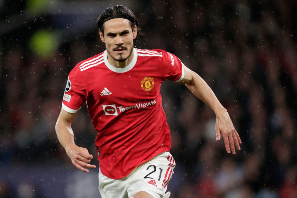 Manchester United send message to fans who bought Edinson Cavani