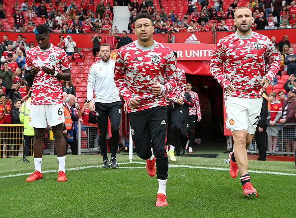 Manchester United v Aston Villa - Premier League