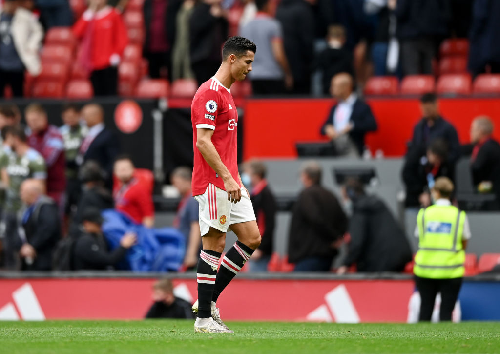 Manchester United v Aston Villa - Premier League