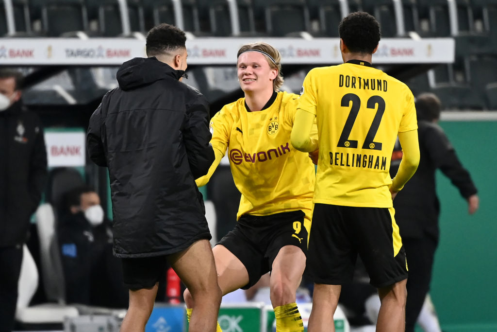 FBL-GER-CUP-MOENCHENGLADBACH-DORTMUND