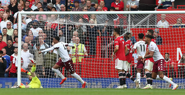 Manchester United v Aston Villa - Premier League