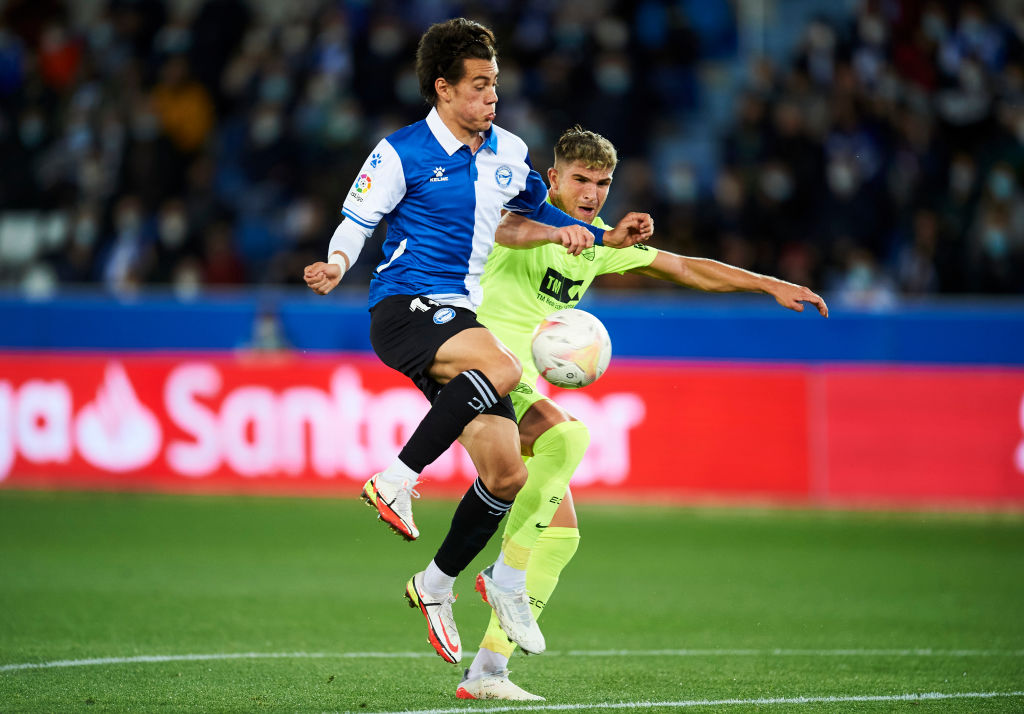 Deportivo Alaves v Elche CF - La Liga Santander