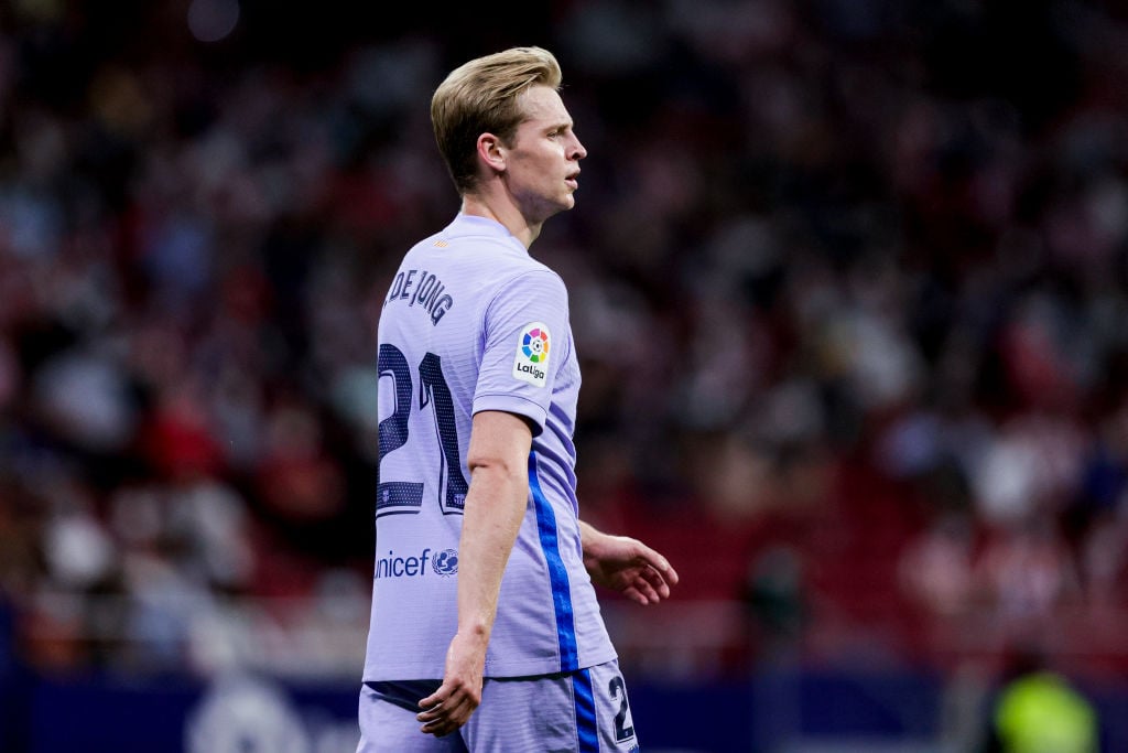 Manchester United linked to Frenkie de Jong, a player Erik ten Hag said 'always has the solution'