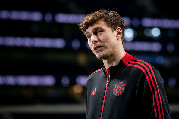 Manchester United fans react to Victor Lindelof's performance v Chelsea