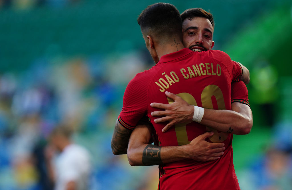 Fernandes and Ronaldo praised by local rival Cancelo