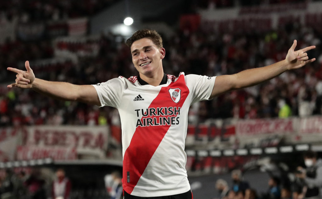 FBL-ARGENTINA-RIVER-RACING