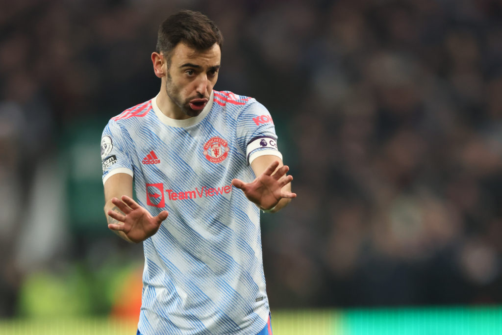 Aston Villa v Manchester United - Premier League