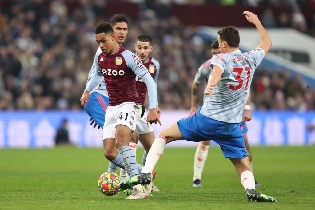 Aston Villa v Manchester United - Premier League