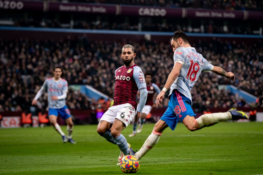 Aston Villa v Manchester United - Premier League
