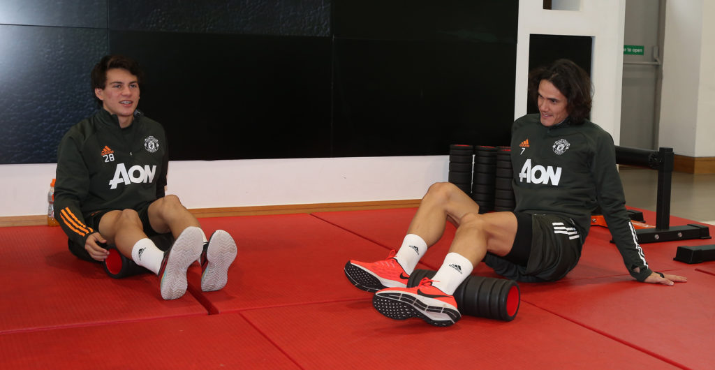 Edinson Cavani Trains at Manchester United
