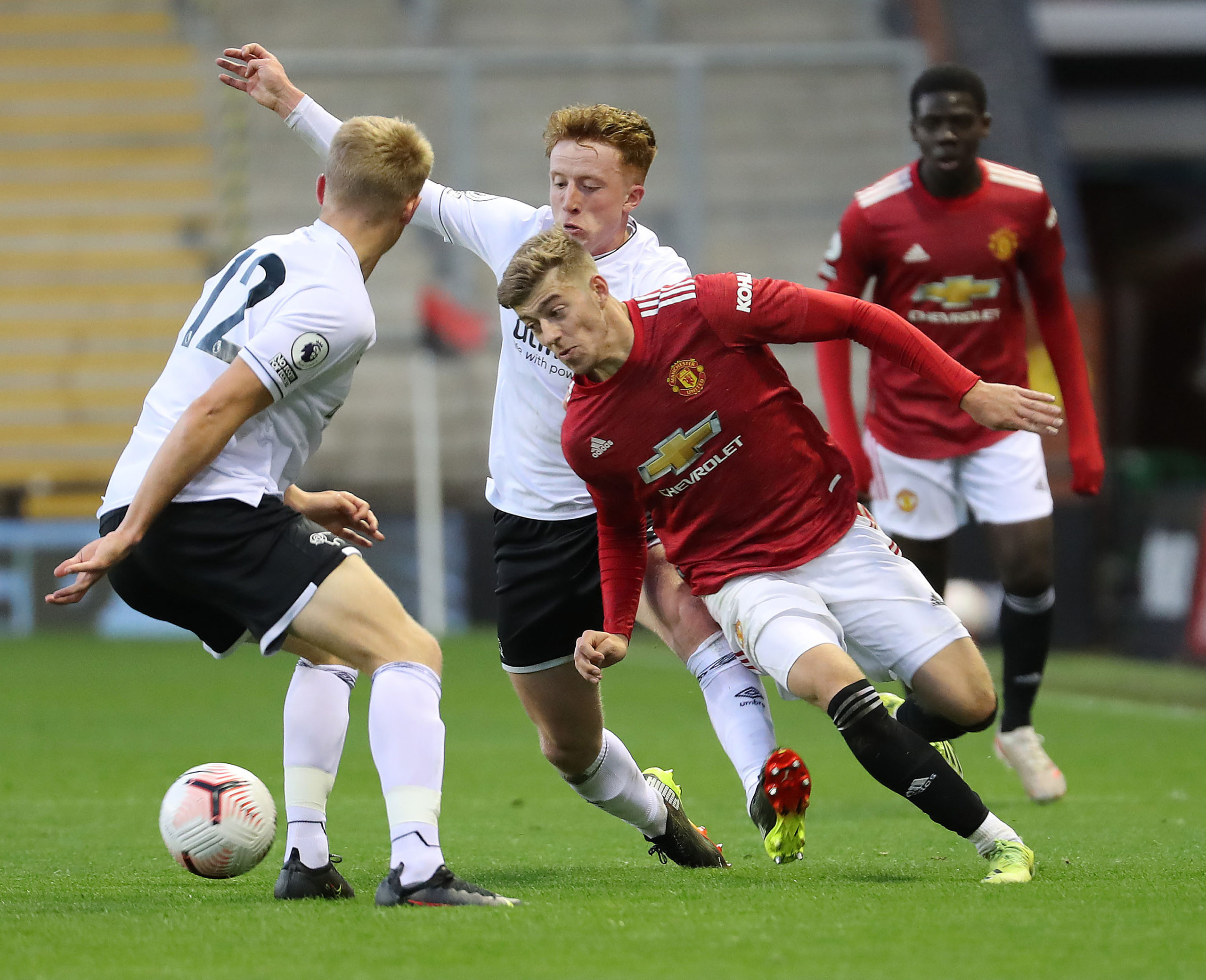 Reece Devine returns to Manchester United as loan spell cut short