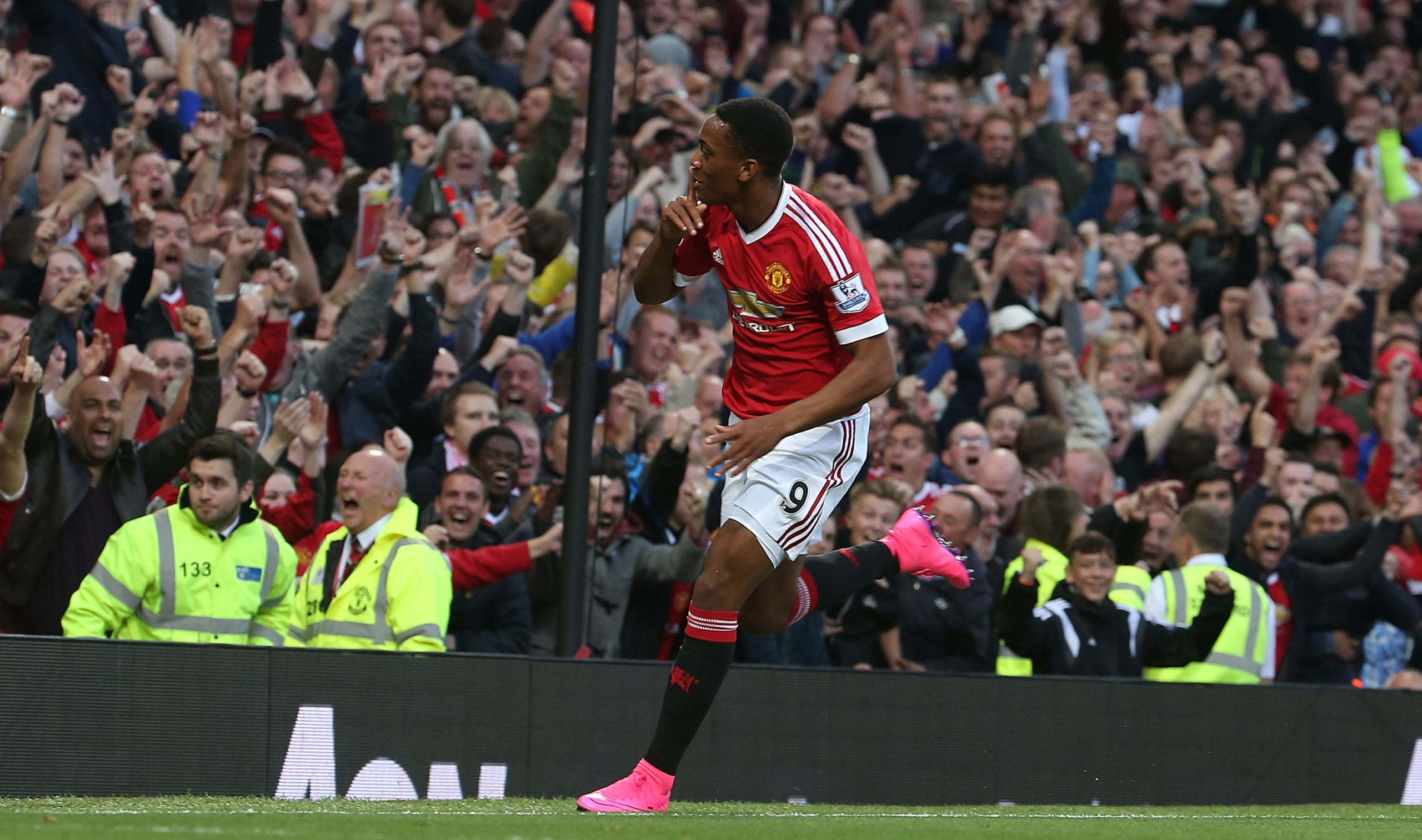 Anthony Martial's best 5 moments as a Manchester United player