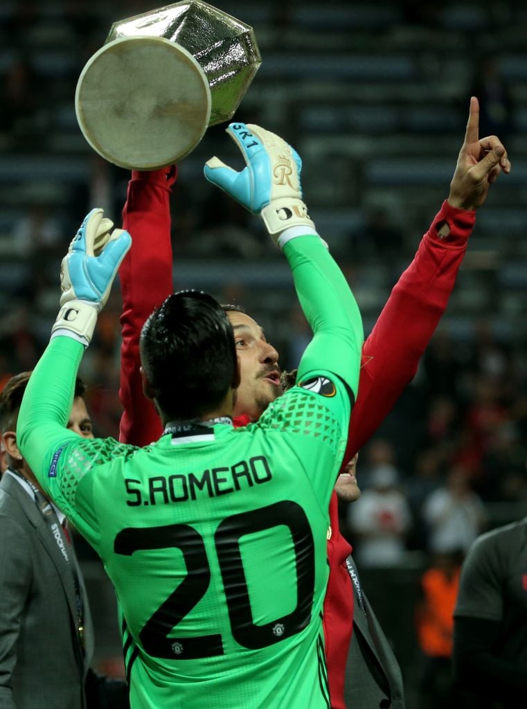 FBL-EUR-C3-AJAX-MAN UTD