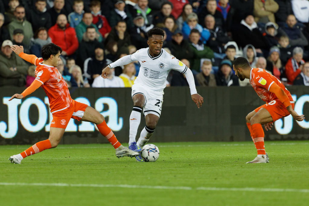 Storm Eunice causes Bournemouth vs Nottingham Forest to be postponed after  damage to Vitality Stadium, Football News