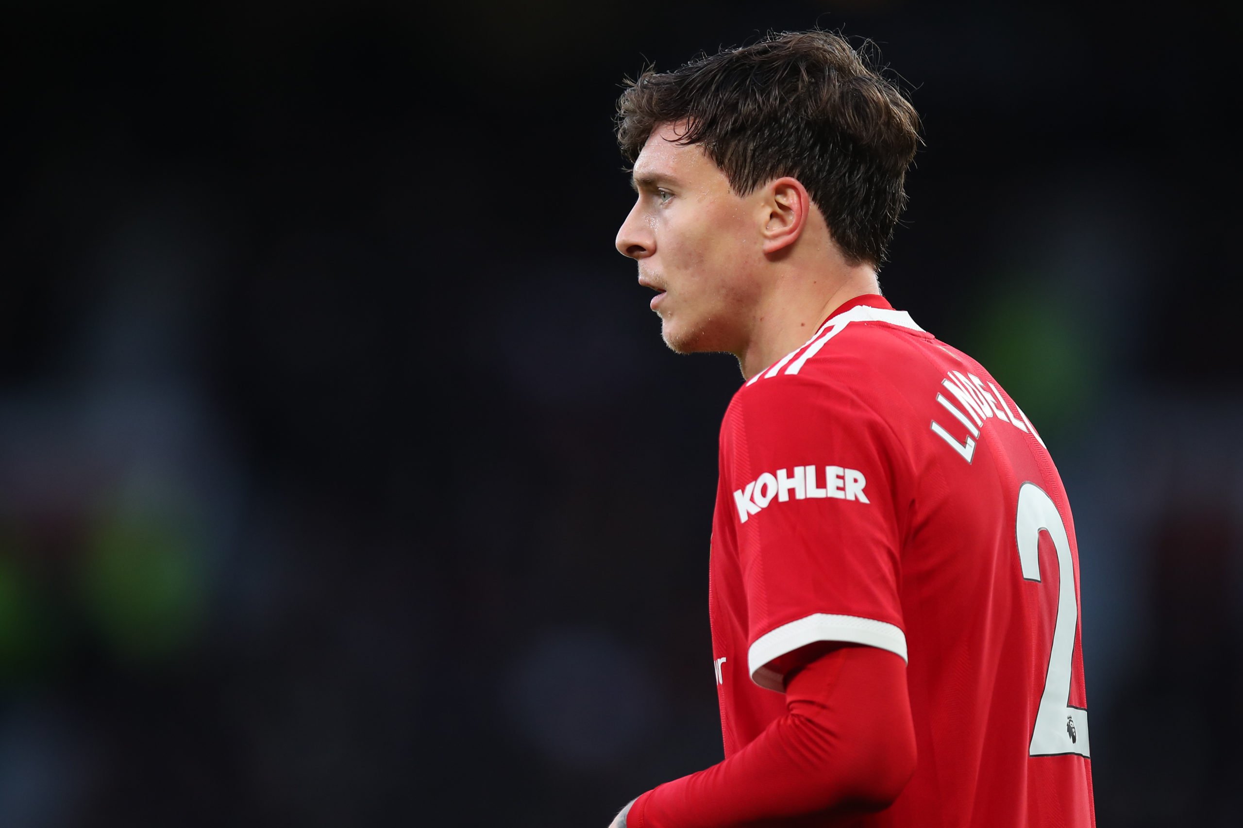 Victor Lindelof returns to training ahead of Manchester United clash with Burnley