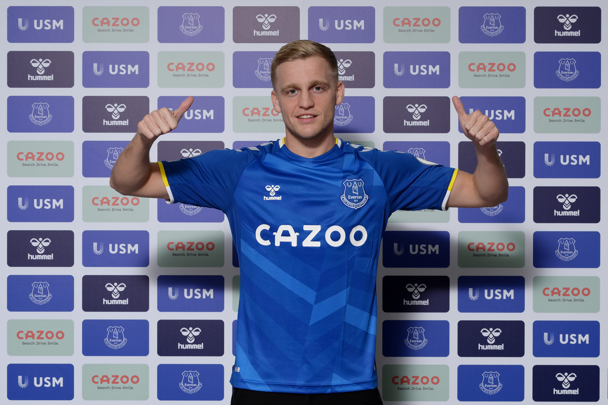 Everton Unveil New Loan Signing Donny van de Beek