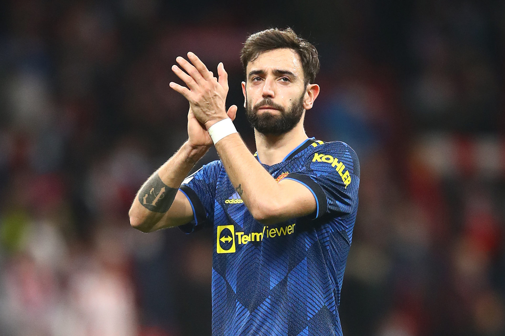 Bruno Fernandes: Manchester United midfielder signs four-year