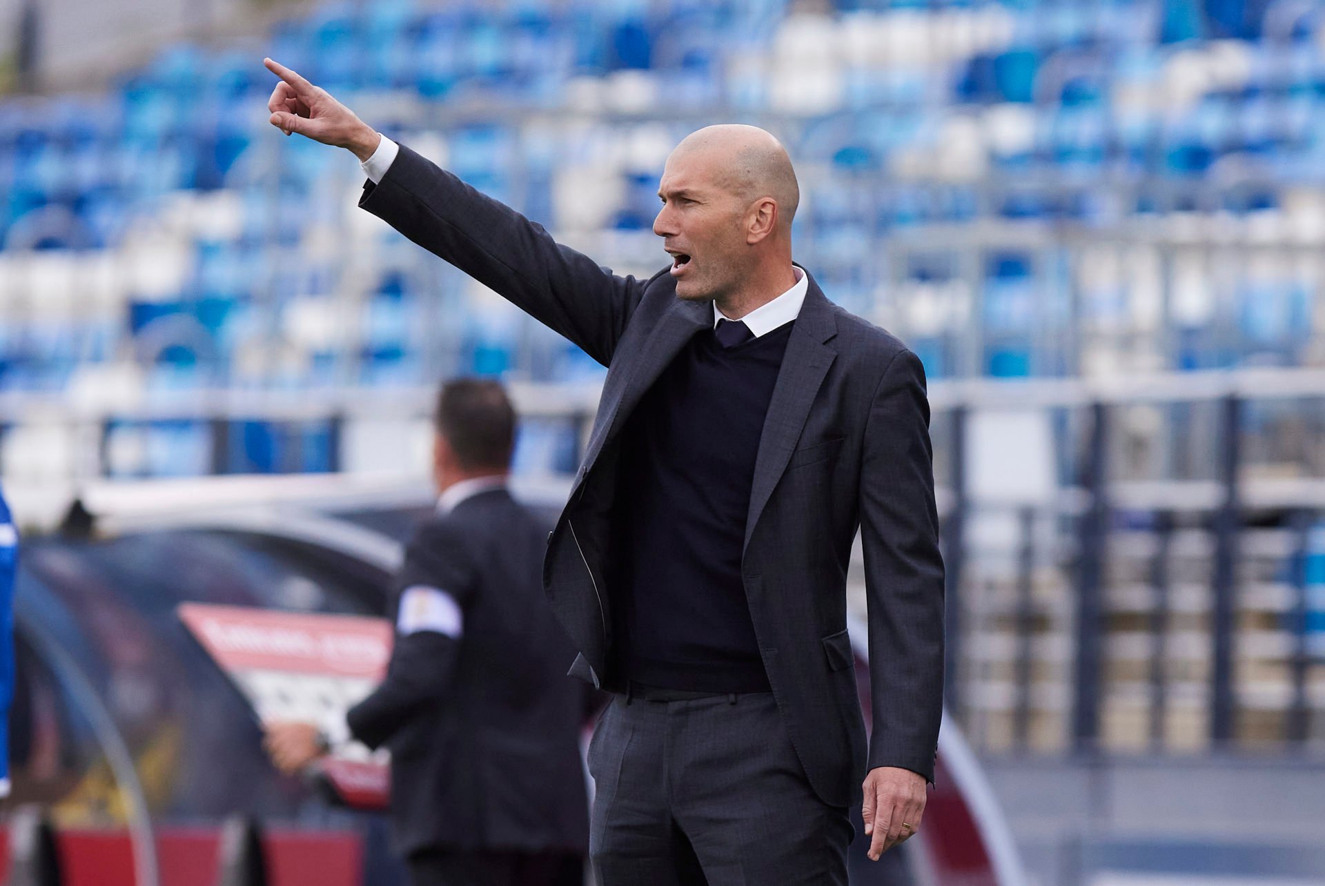 Zinedine Zidane Head coach (Real Madrid CF) gestures during...