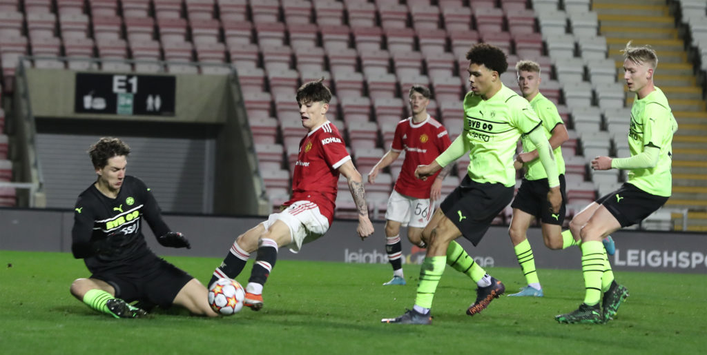 Manchester United v Borussia Dortmund: Round Of Sixteen - UEFA Youth League