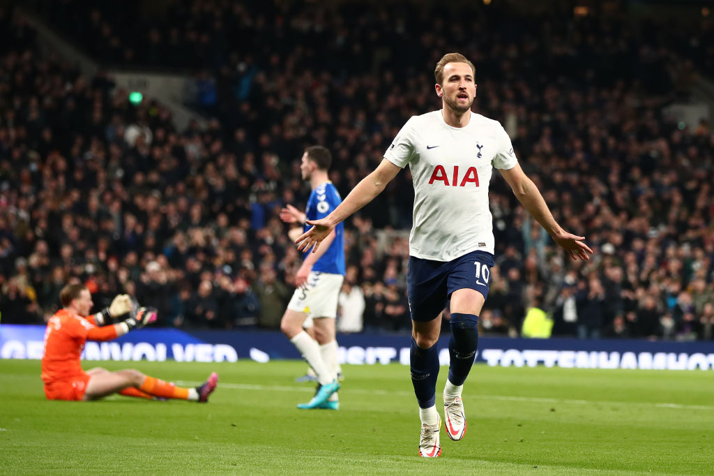Harry Kane expects United reaction but senses opportunity to unnerve Old Trafford