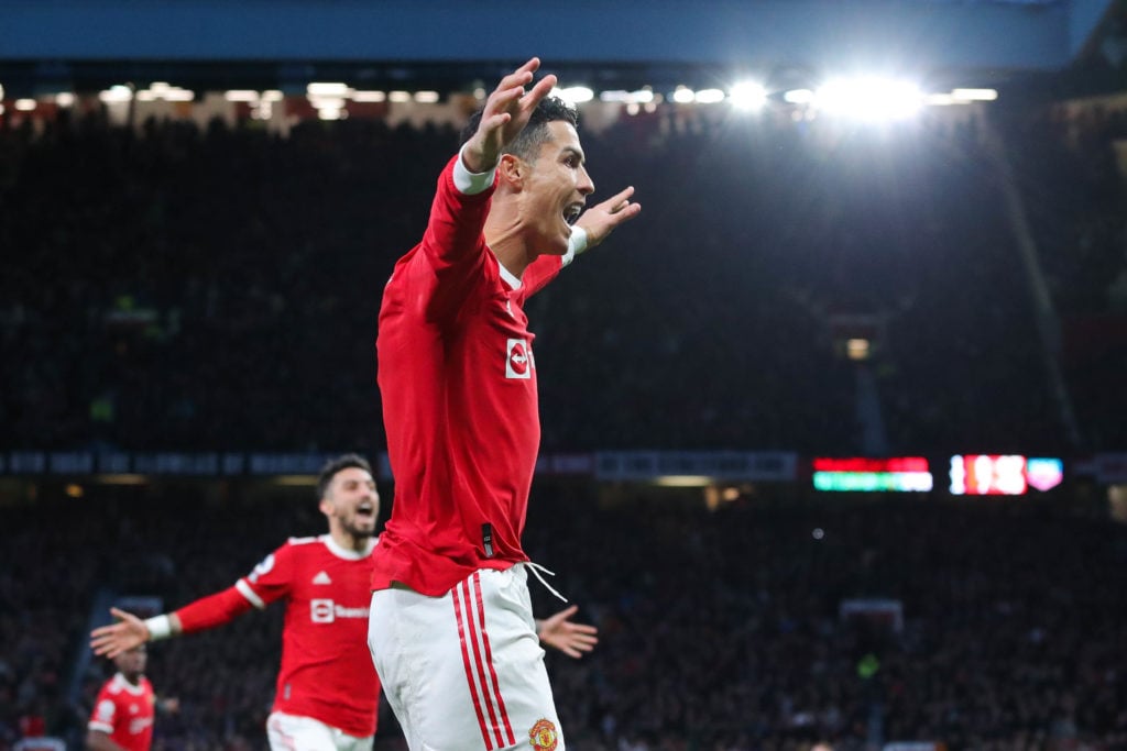 Manchester United v Tottenham Hotspur - Premier League