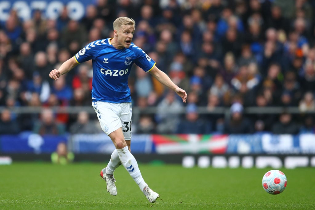 Donny van de Beek's generous offer to Ukrainian refugees stuns