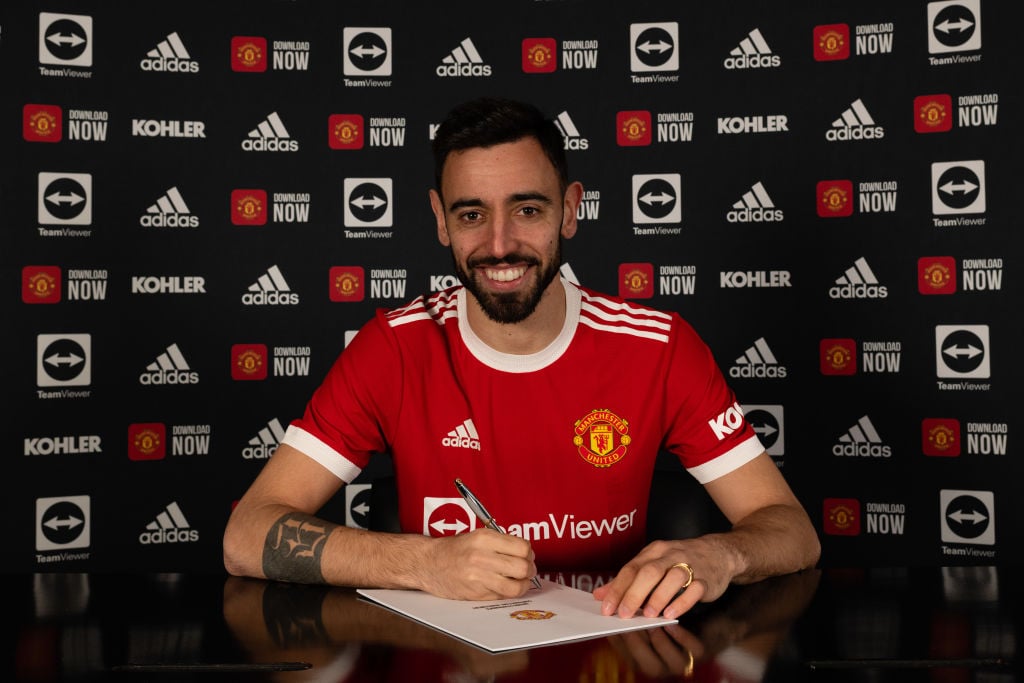 Bruno Fernandes Signs a Contract Extension at Manchester United