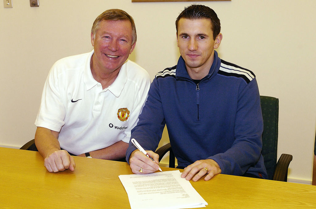Liam Miller Signs For Manchester United