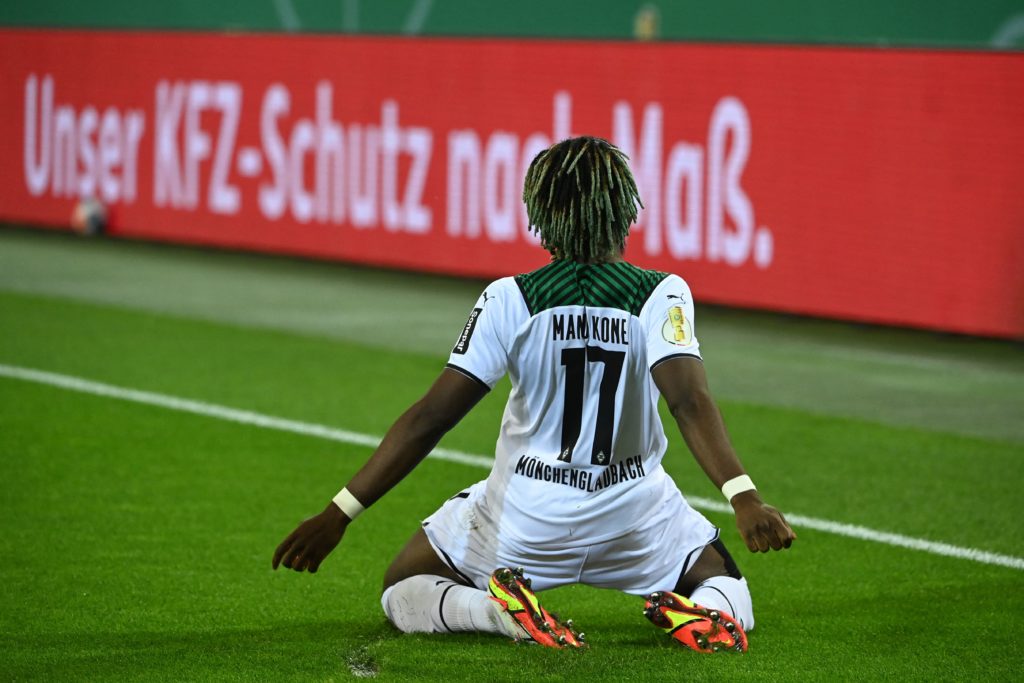 FBL-GER-CUP-MOENCHENGLADBACH-BAYERN MUNICH