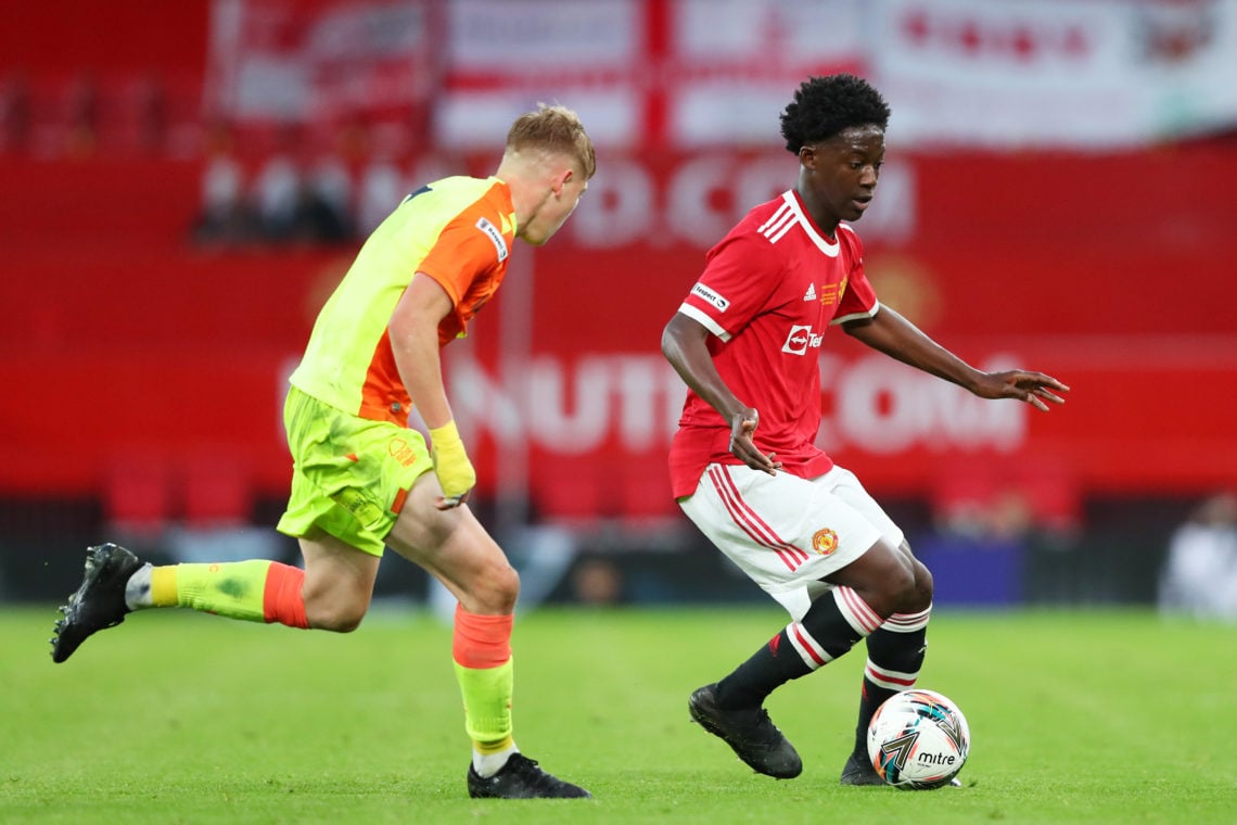 Kobbie Mainoo signs first professional  contract with Manchester United
