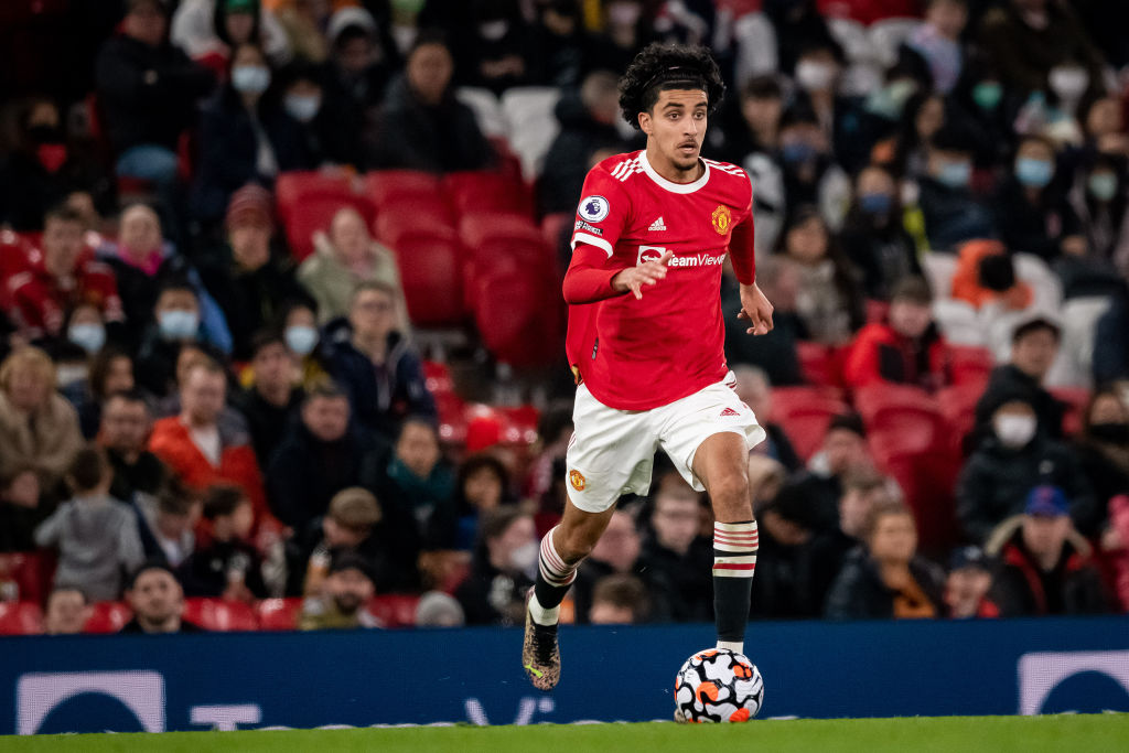 Zidane Iqbal signs new long-term contract with Manchester United