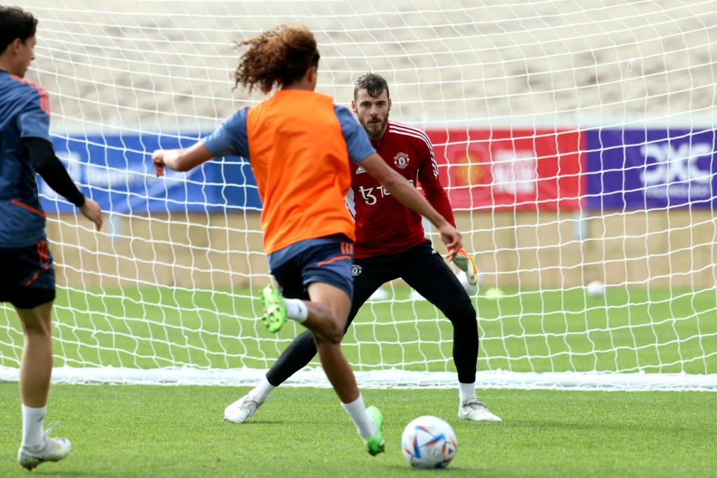 FBL-AUS-ENG-PR-MAN UTD-ASTON VILLA