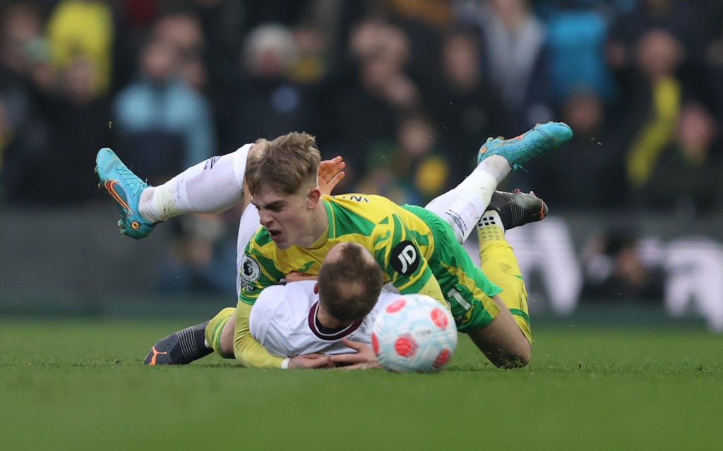 Norwich City v Brentford - Premier League