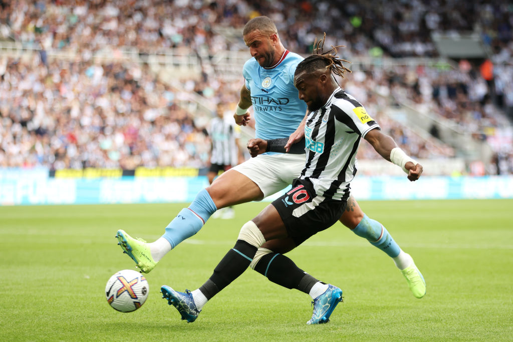 Saint-Maximin warned off 'pointless' Man Utd or City move by