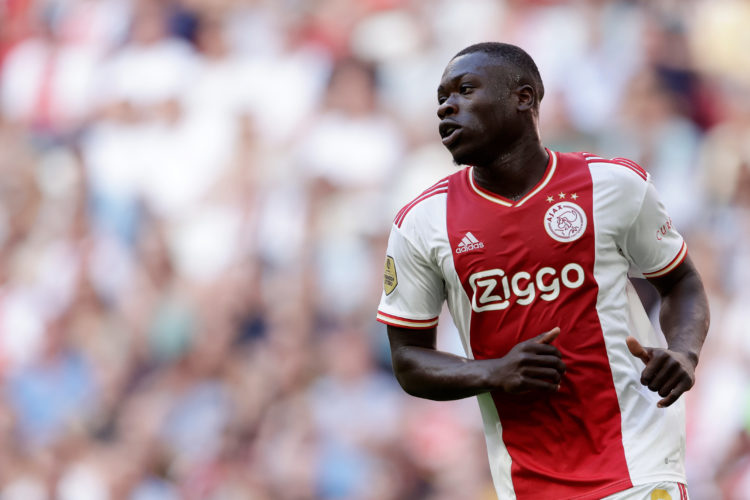 Ajax star says he plans to watch a lot of Manchester United and wants to play for club in the future