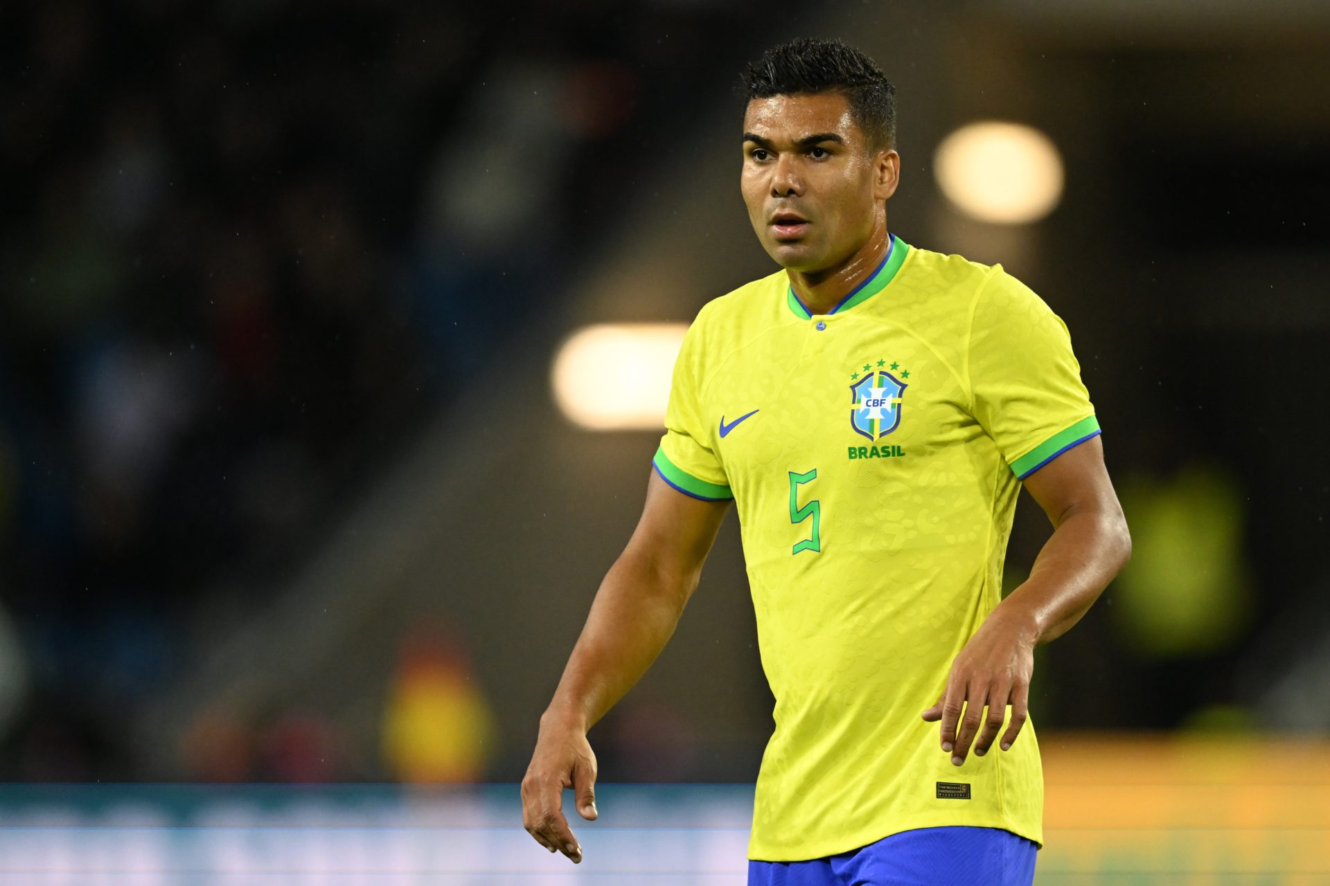 Casemiro provides 40-yard assist for Brazil to show his passing range
