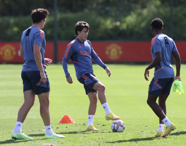 Facundo Pellistri pictured back in Manchester United training after injury