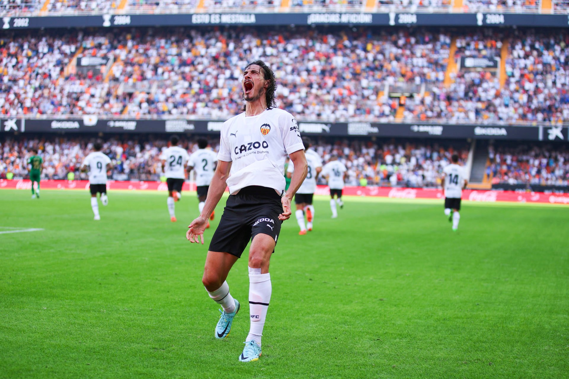 Edinson Cavani Scores Valencia Brace To Net First Goals Since United Exit