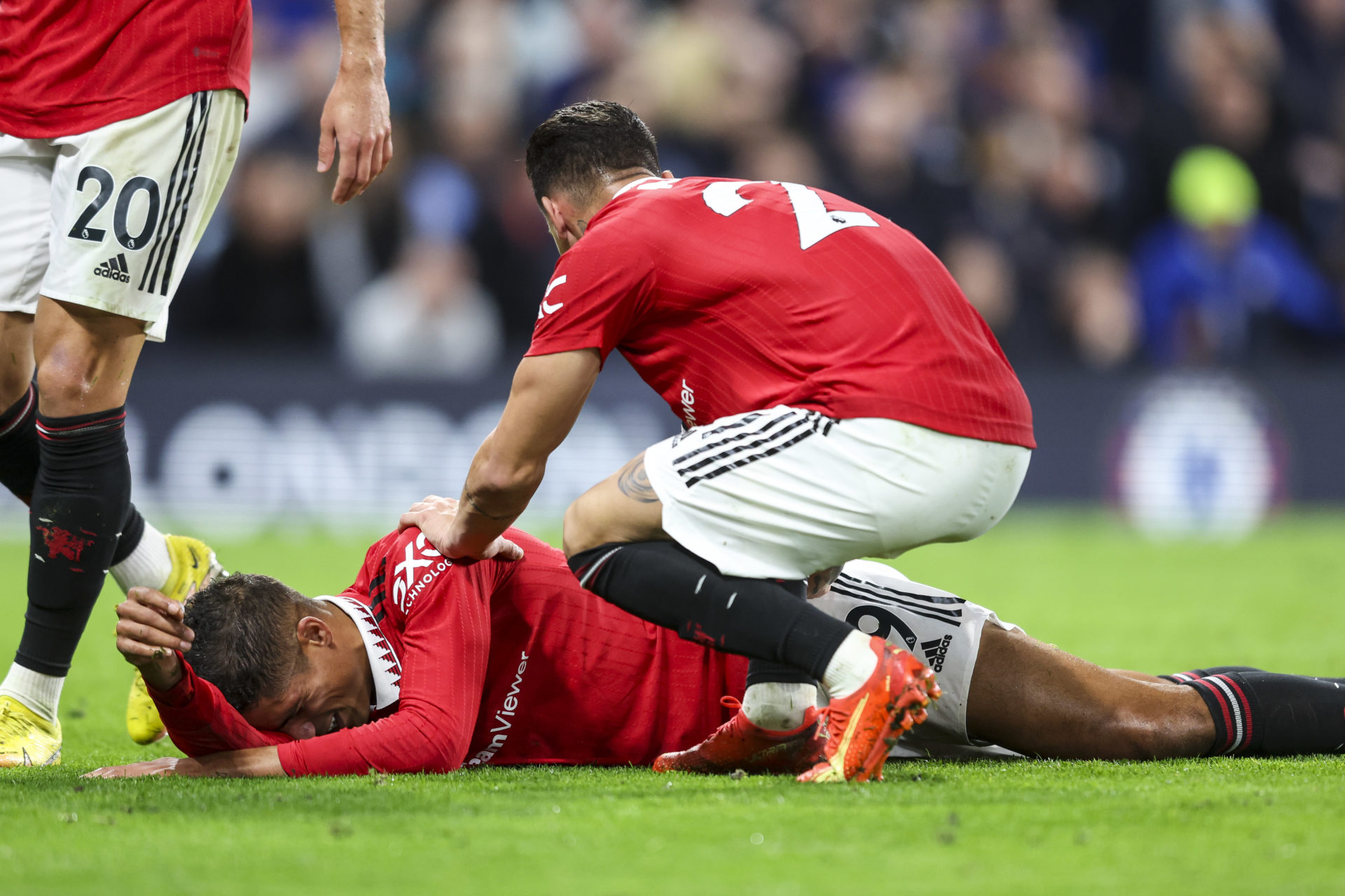 Diogo Dalot sends message to Raphael Varane after injury in late draw